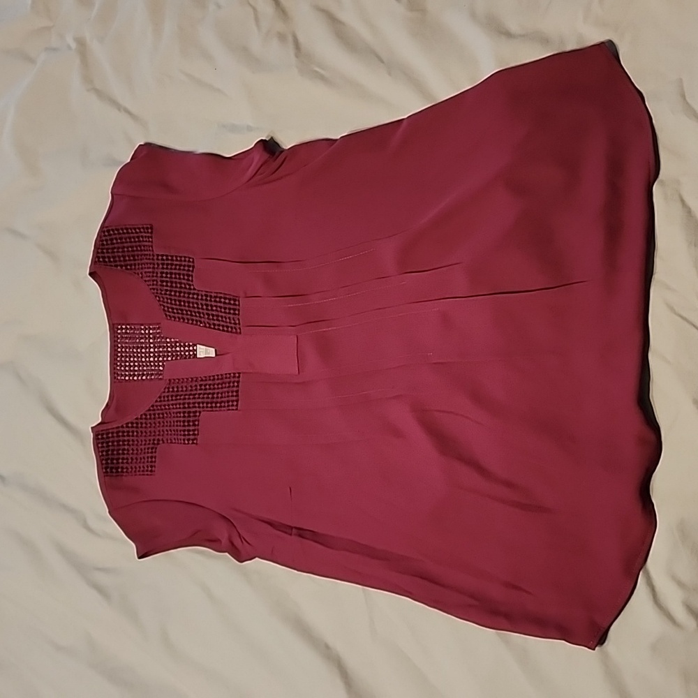 Daniel Rainn M cap sleeve top